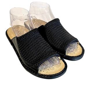 La Plume Black Gathered Stretch Leather Slide Sandal EU 37 / US 6.5-7